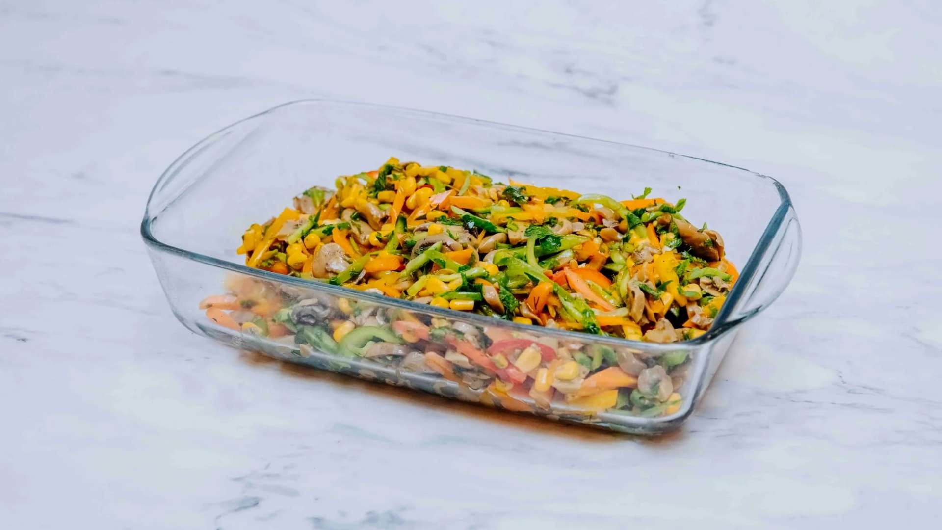 Göbələk salatı (yağda)